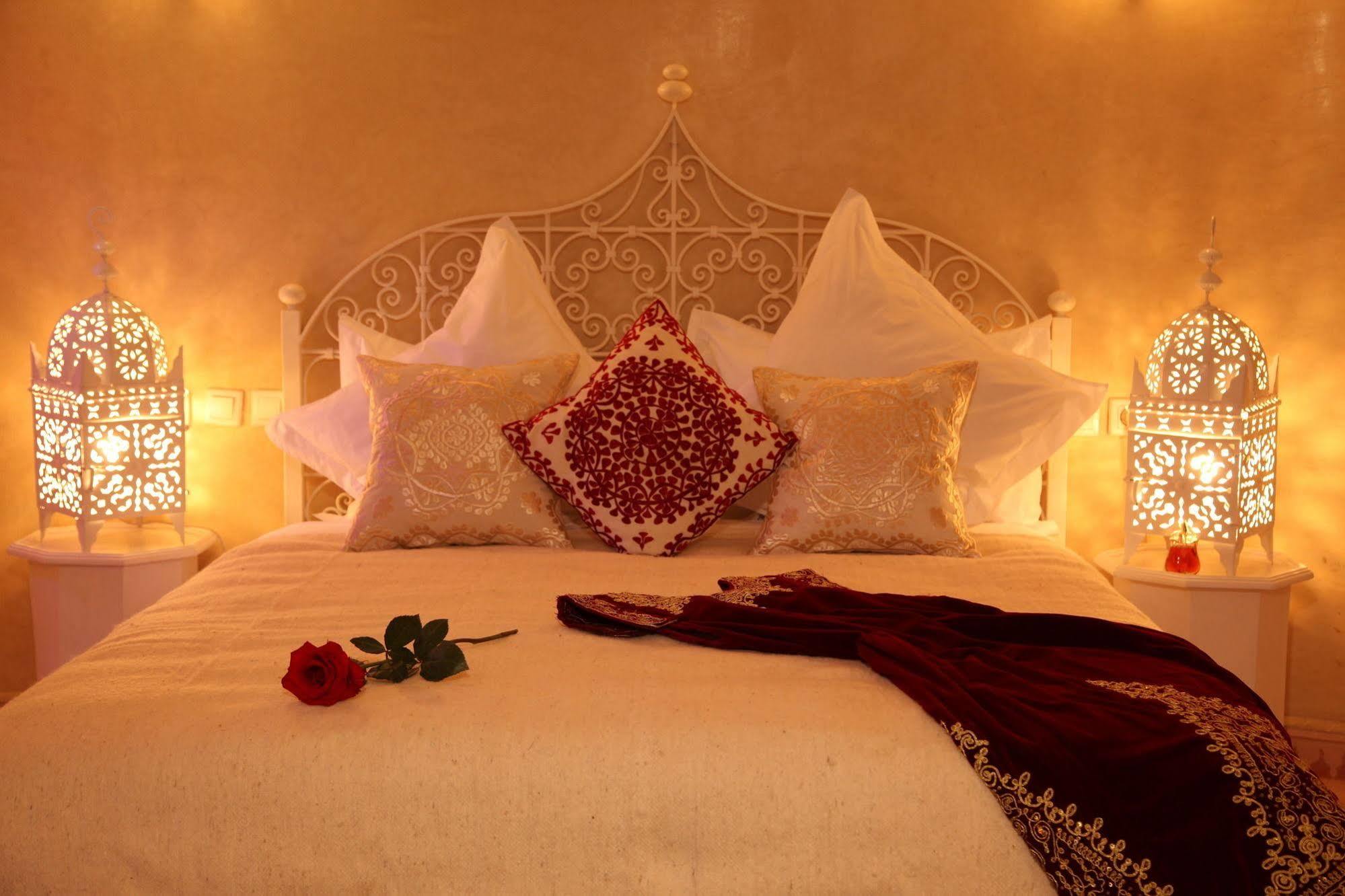 Riad Awinati Location Privatisee ,piscine Chauffee , Beau Rooftop 3*