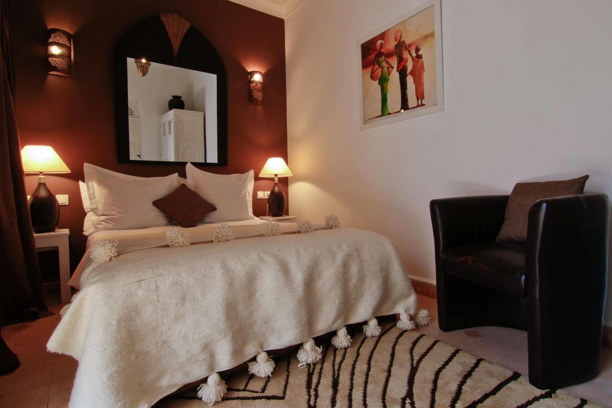 Awinati Location Privatisee ,piscine Chauffee , Beau Rooftop Marrakesh