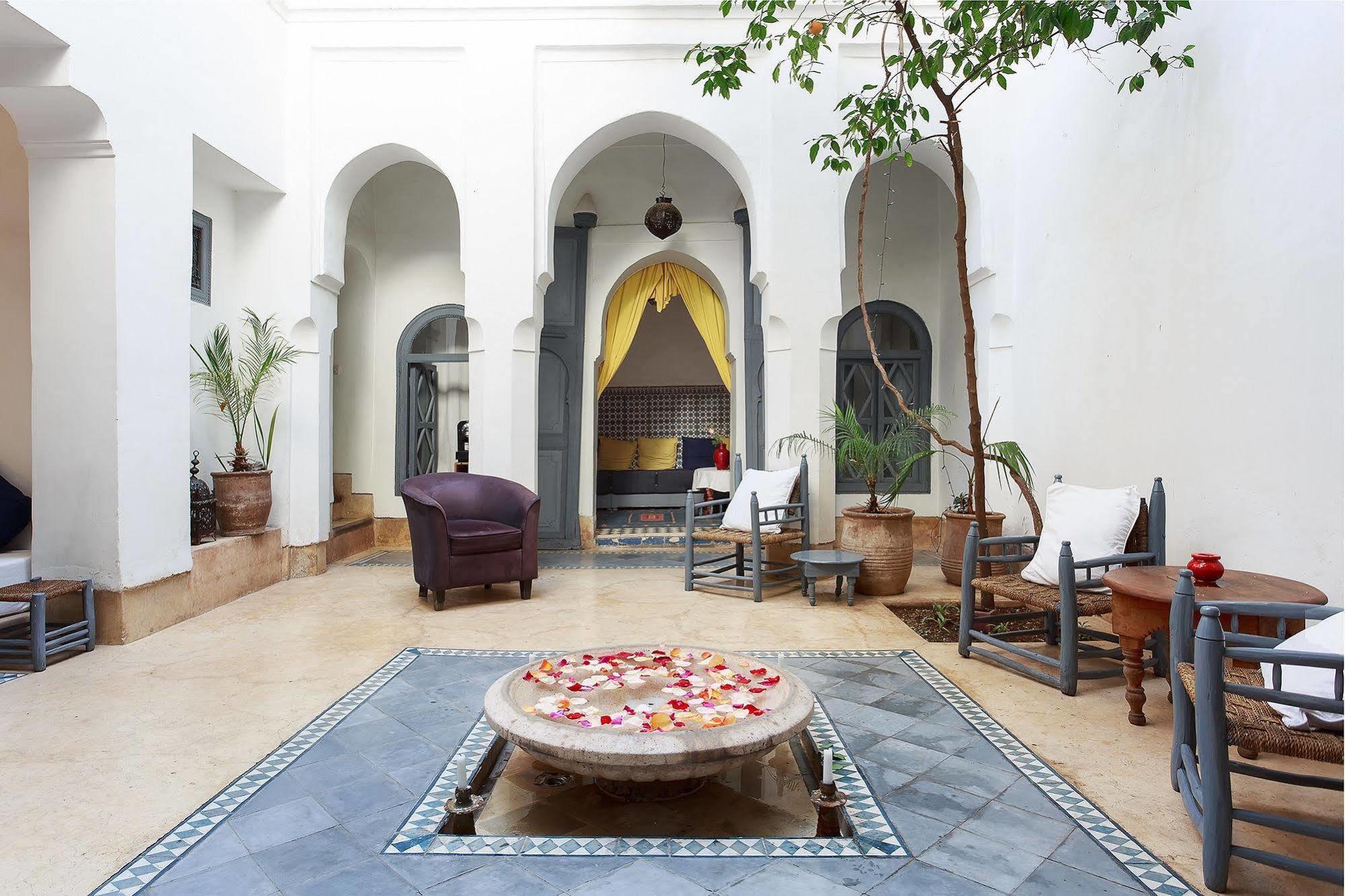 Riad Dar Touyir 3*