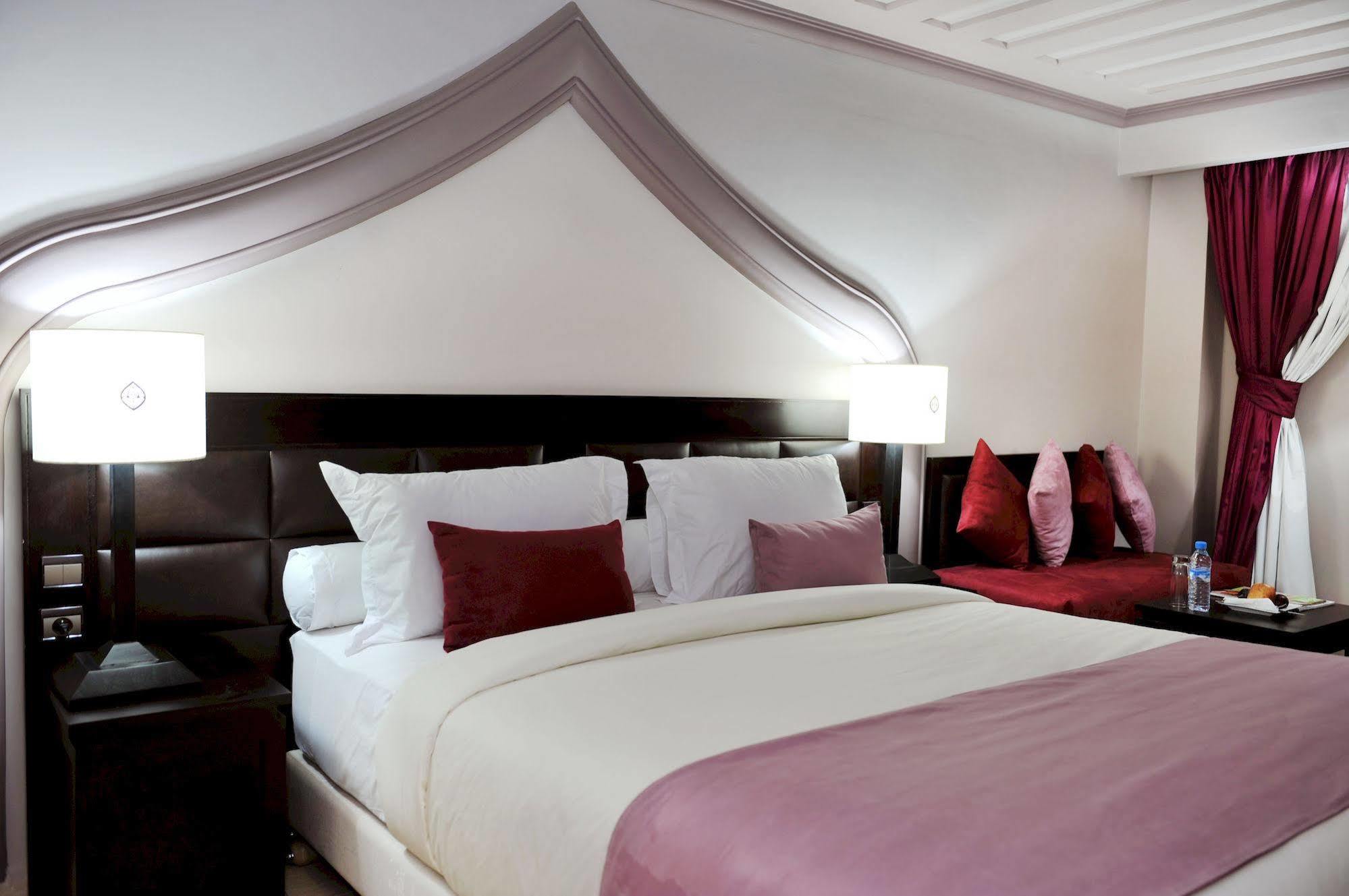Blue Sea Le Printemps 4*