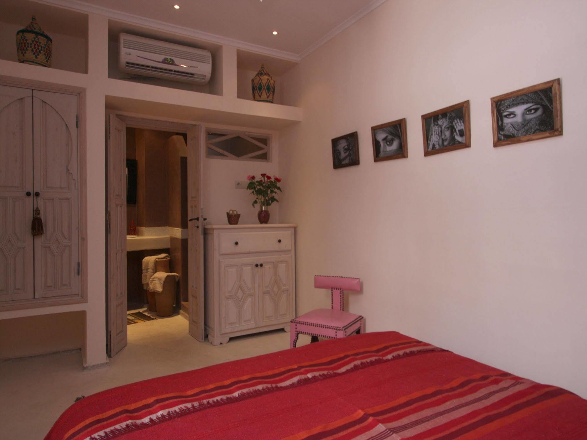 Tahani Riad 3*