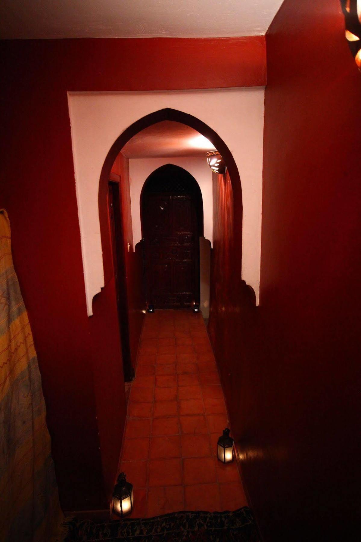 Hna Ben Saleh Riad