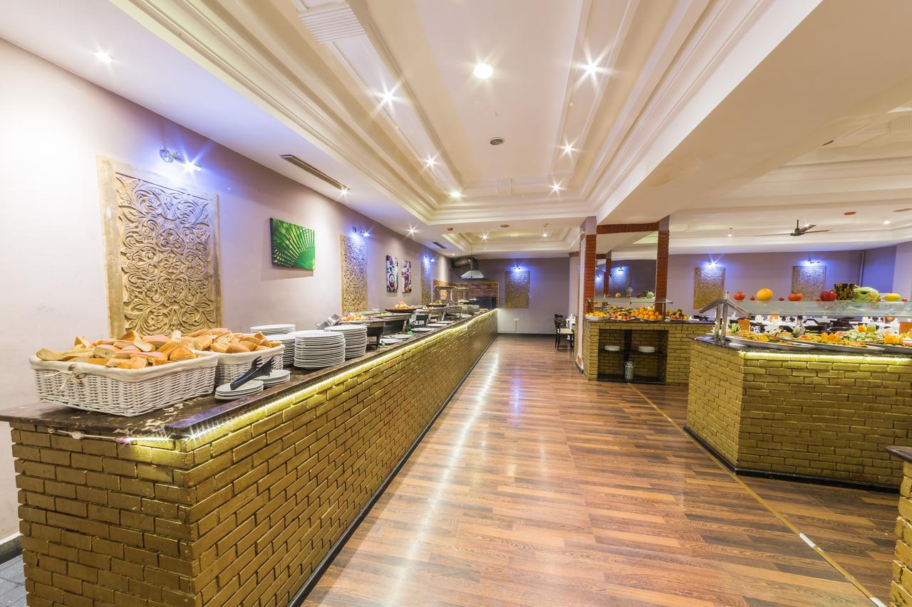 Zalagh Kasbah & Hotel 4*