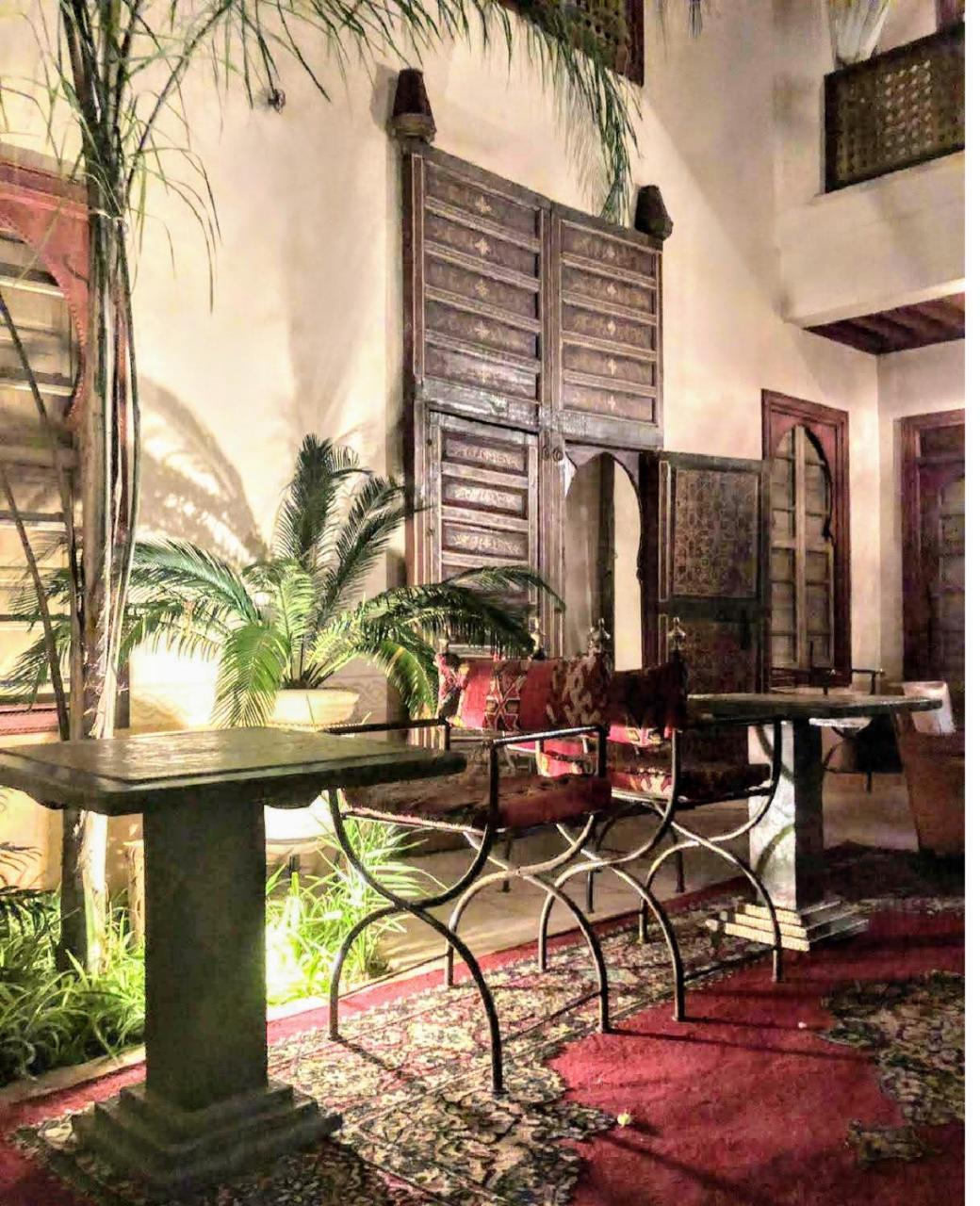 Des Eaux Et Riad