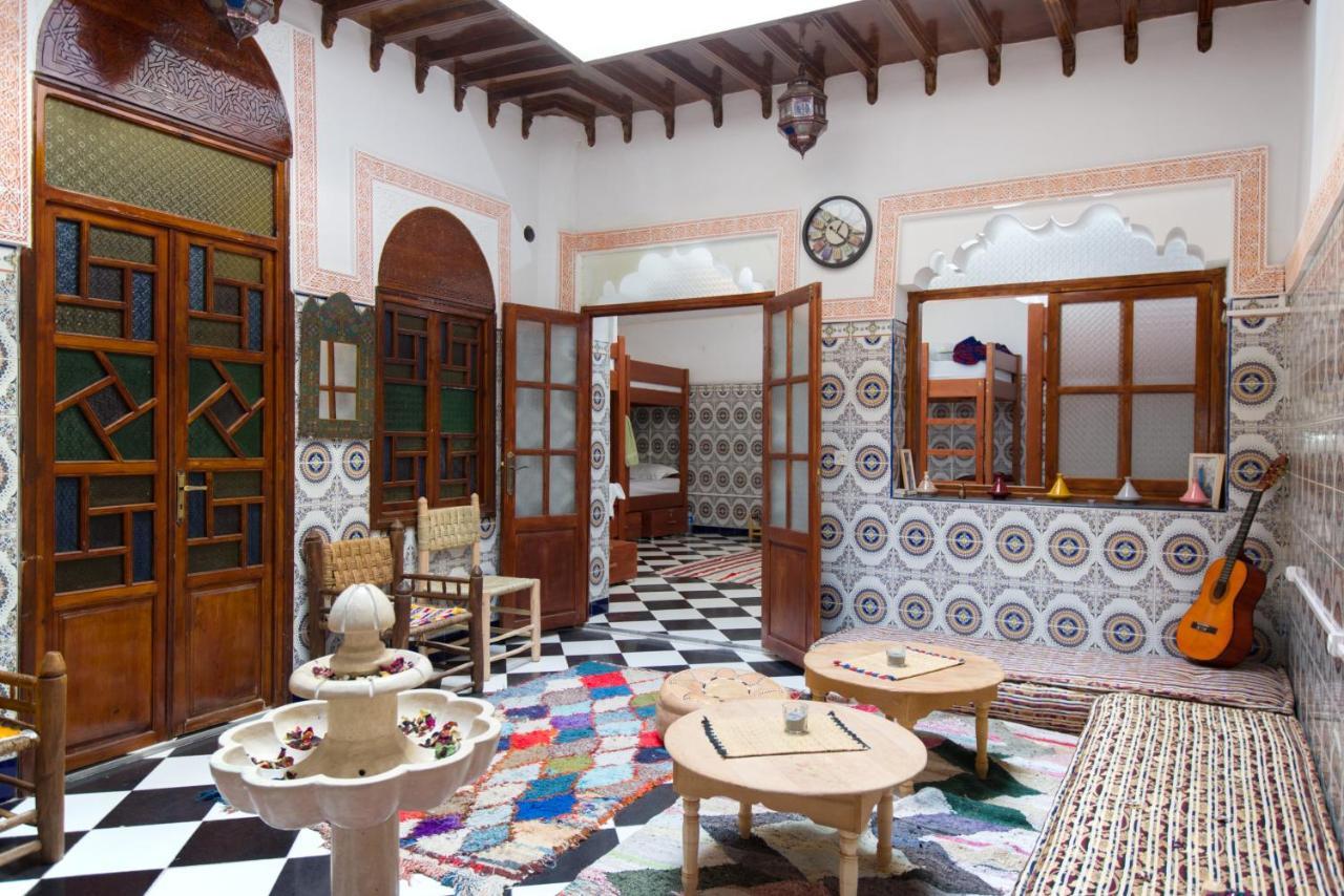 Mosaic Hostal *
