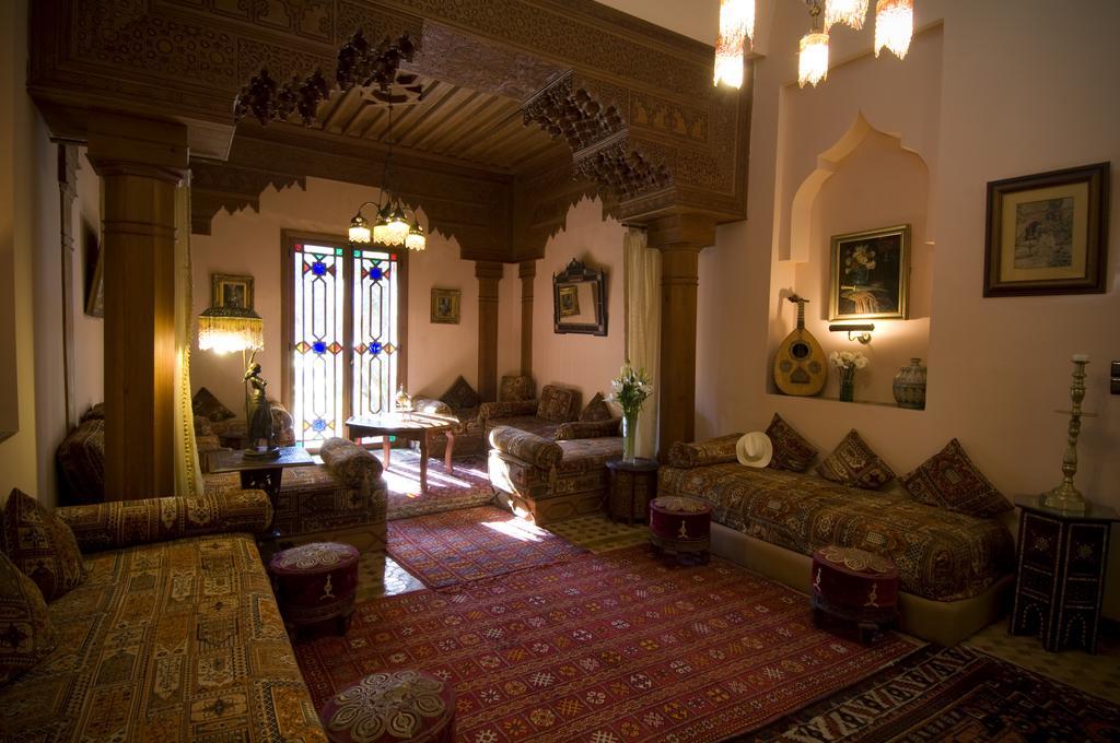 Dar Ayniwen Garden & Bird Zoo Marraquexe