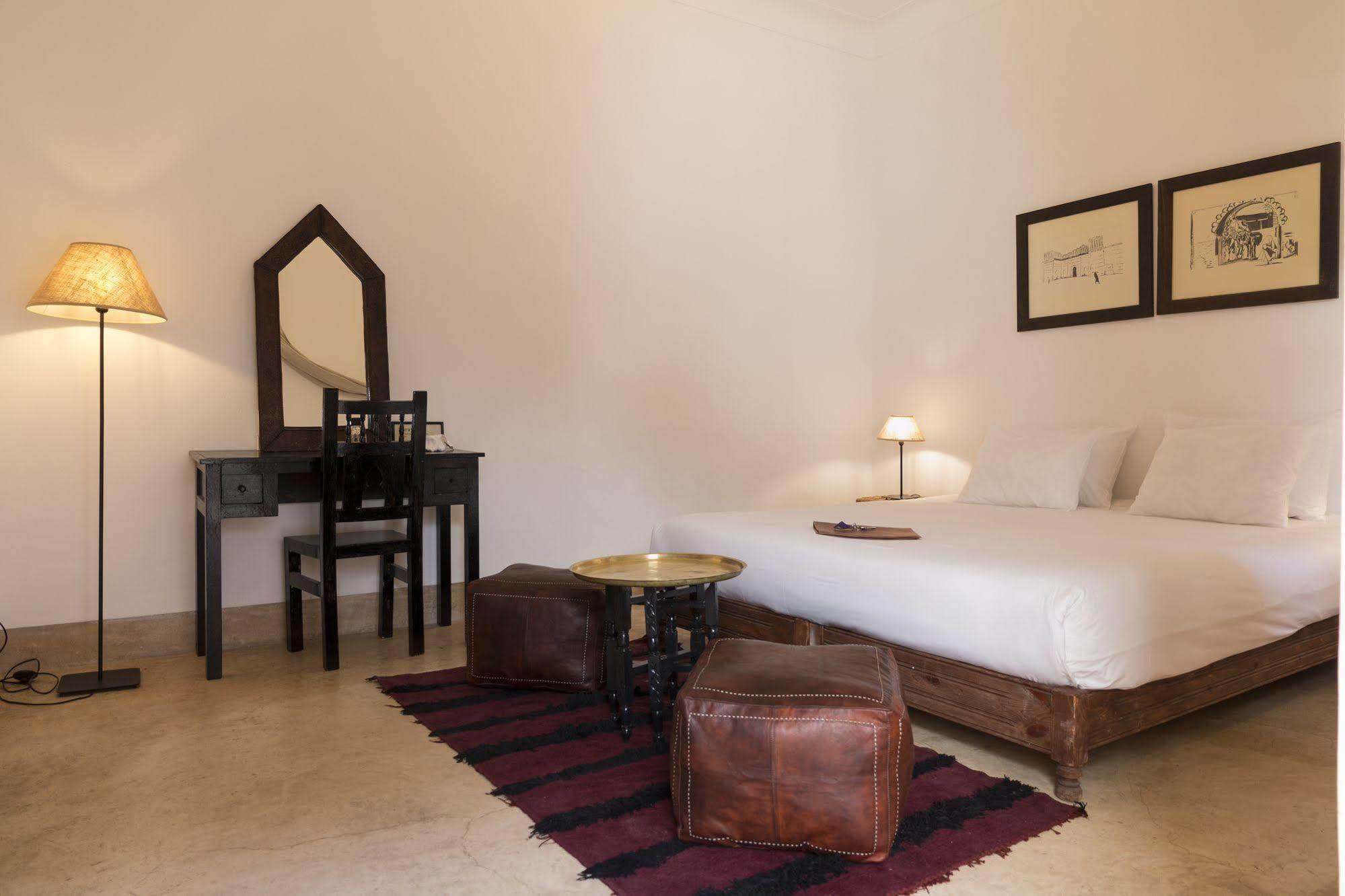 Riad Adika & 4*