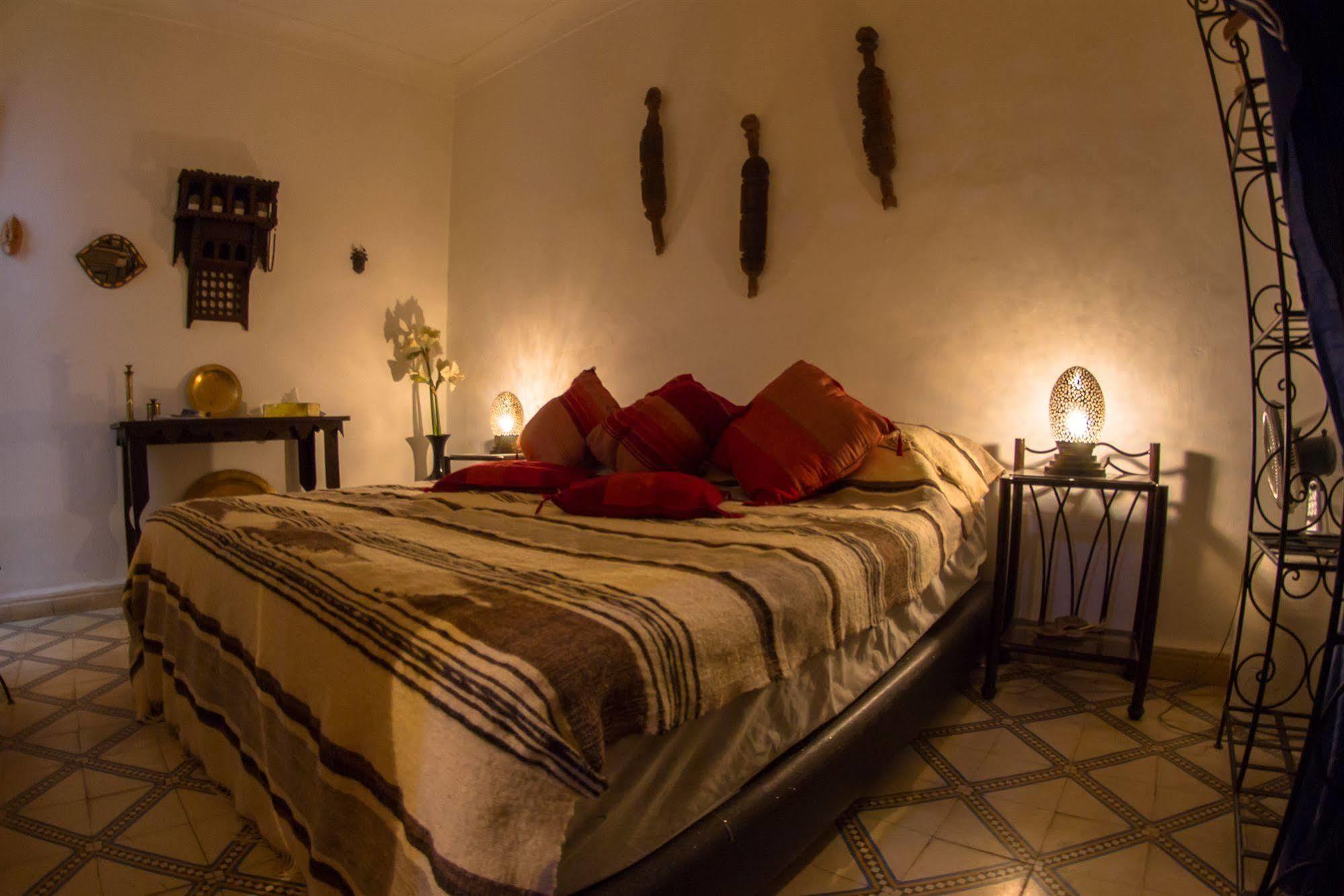 Dar Khmissa Riad & Spa Guest house