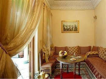 Bab Agnaou & 2*