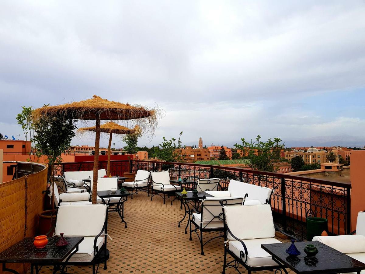 Hotel Dellarosa Y 4*