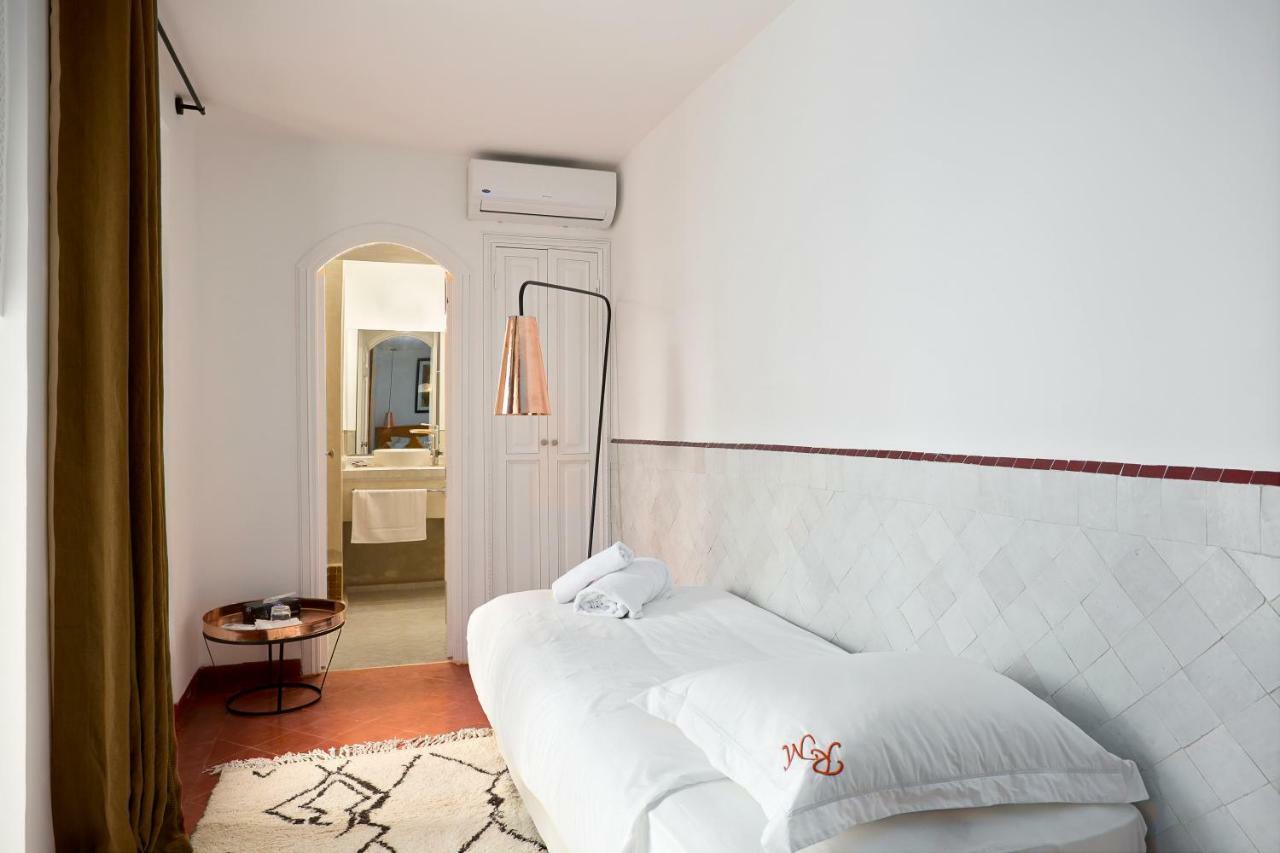 Mirage Guest house 3*
