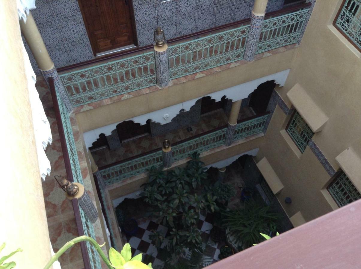 Faouzi Hotel 3*