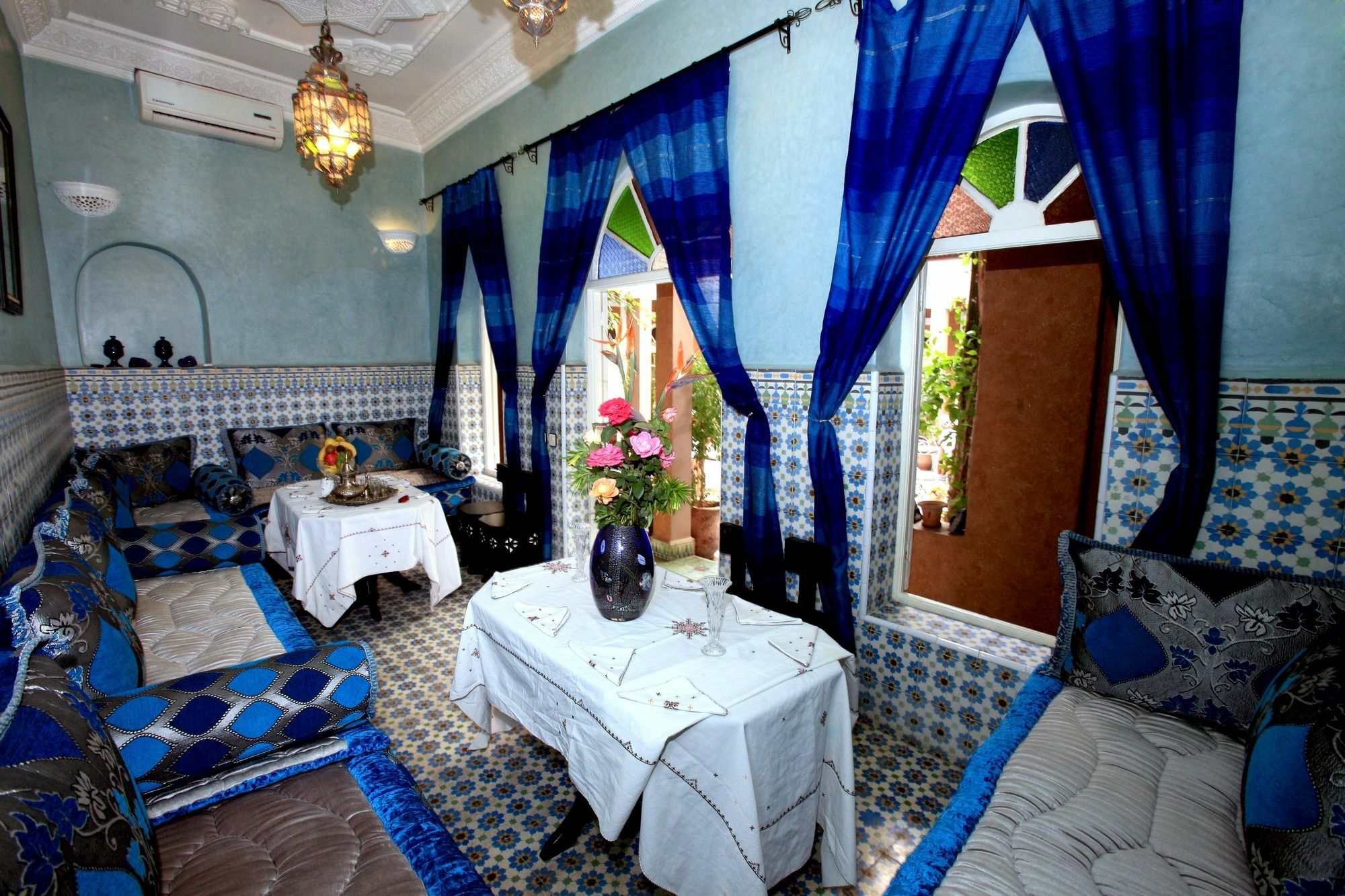 L'arabesque 3*