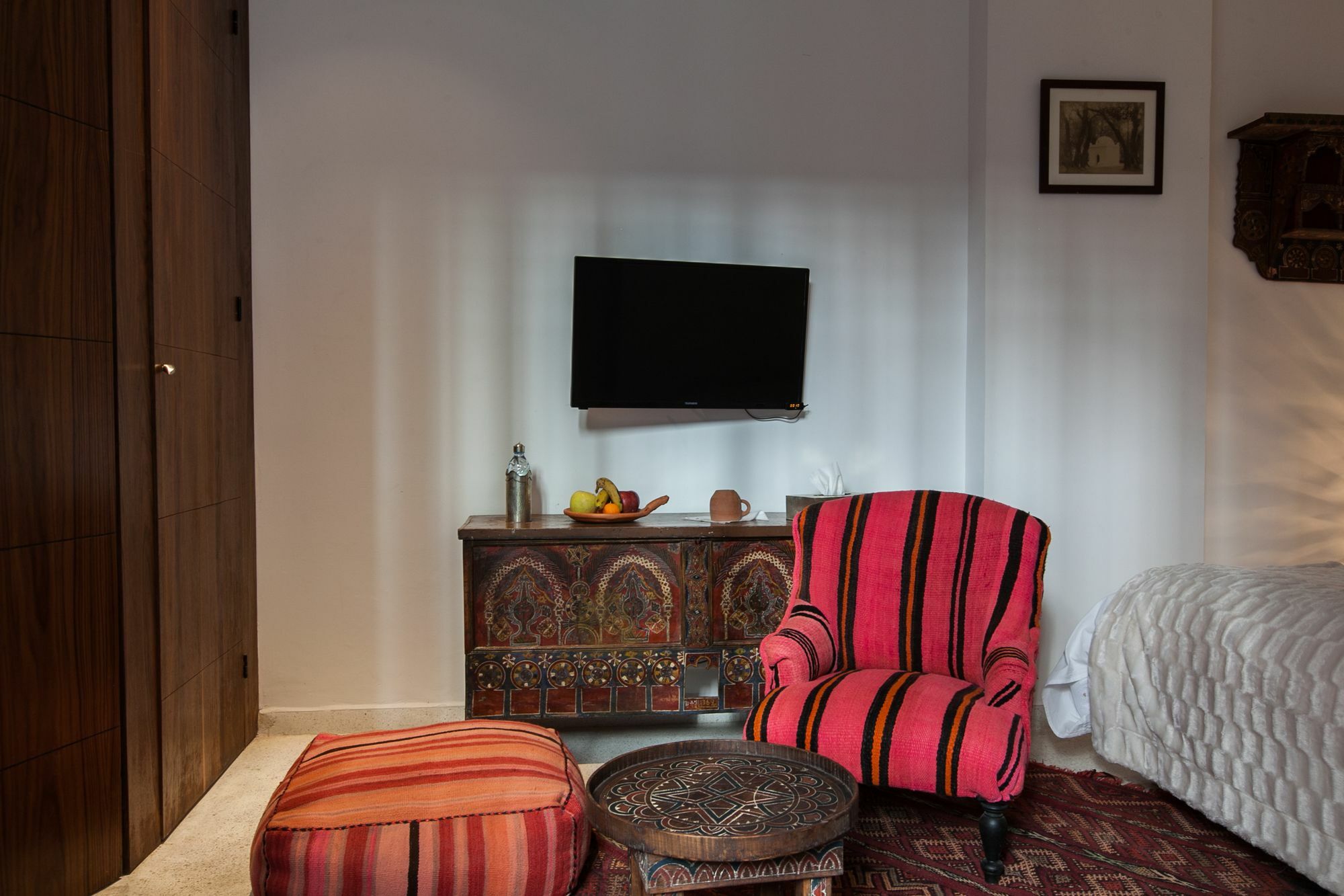 Guest house Zebrakaro 4*