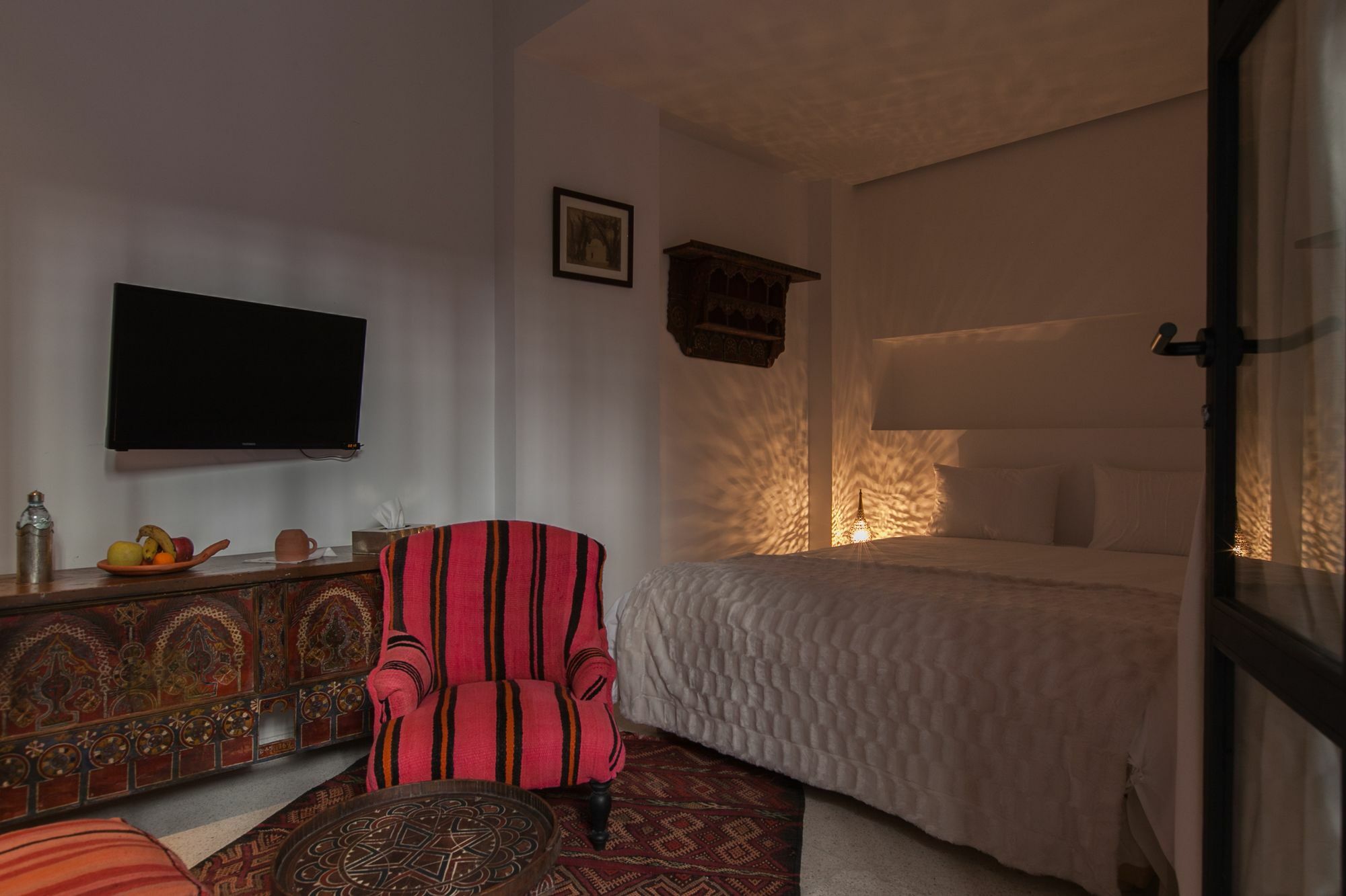 Guest house Zebrakaro 4*