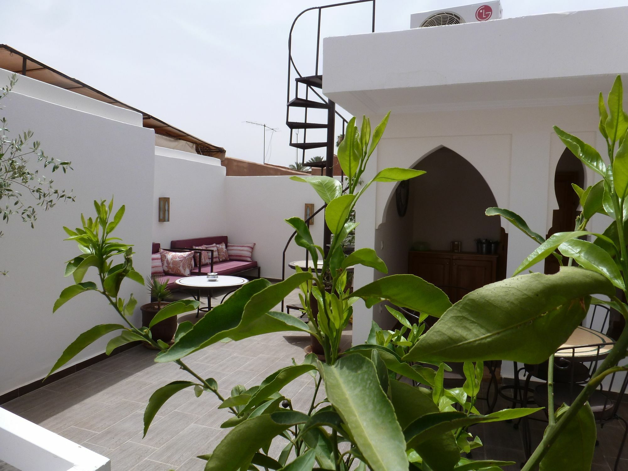 Safina Guest house