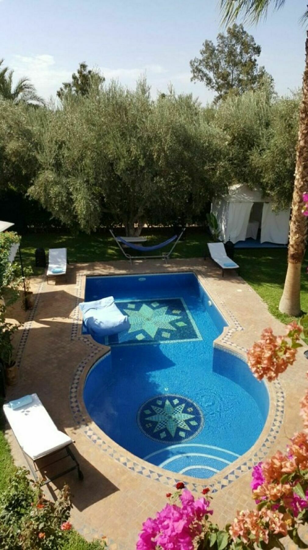 Alaama Villa *