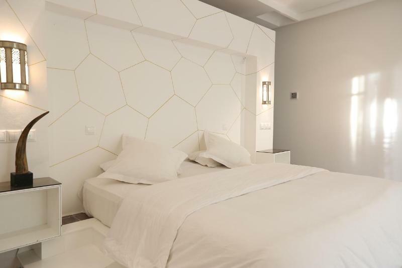 Bed & Breakfast La Maison Blanche 4*