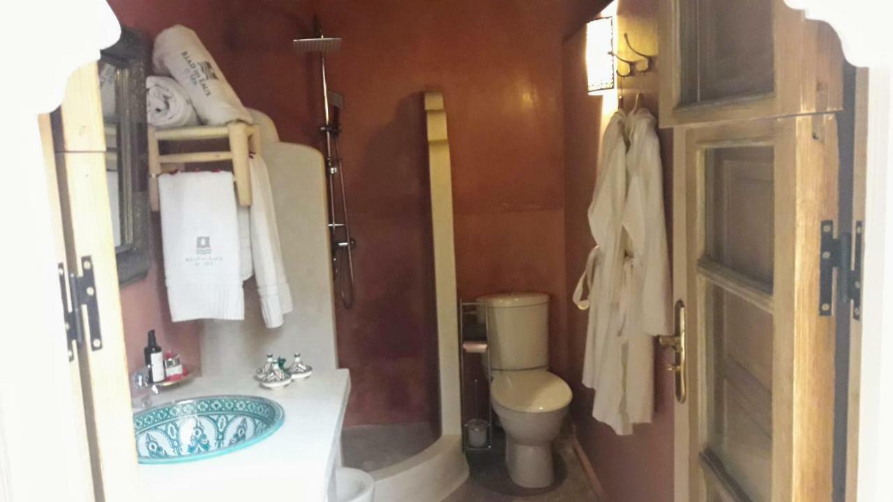Des Eaux Et Riad 4*