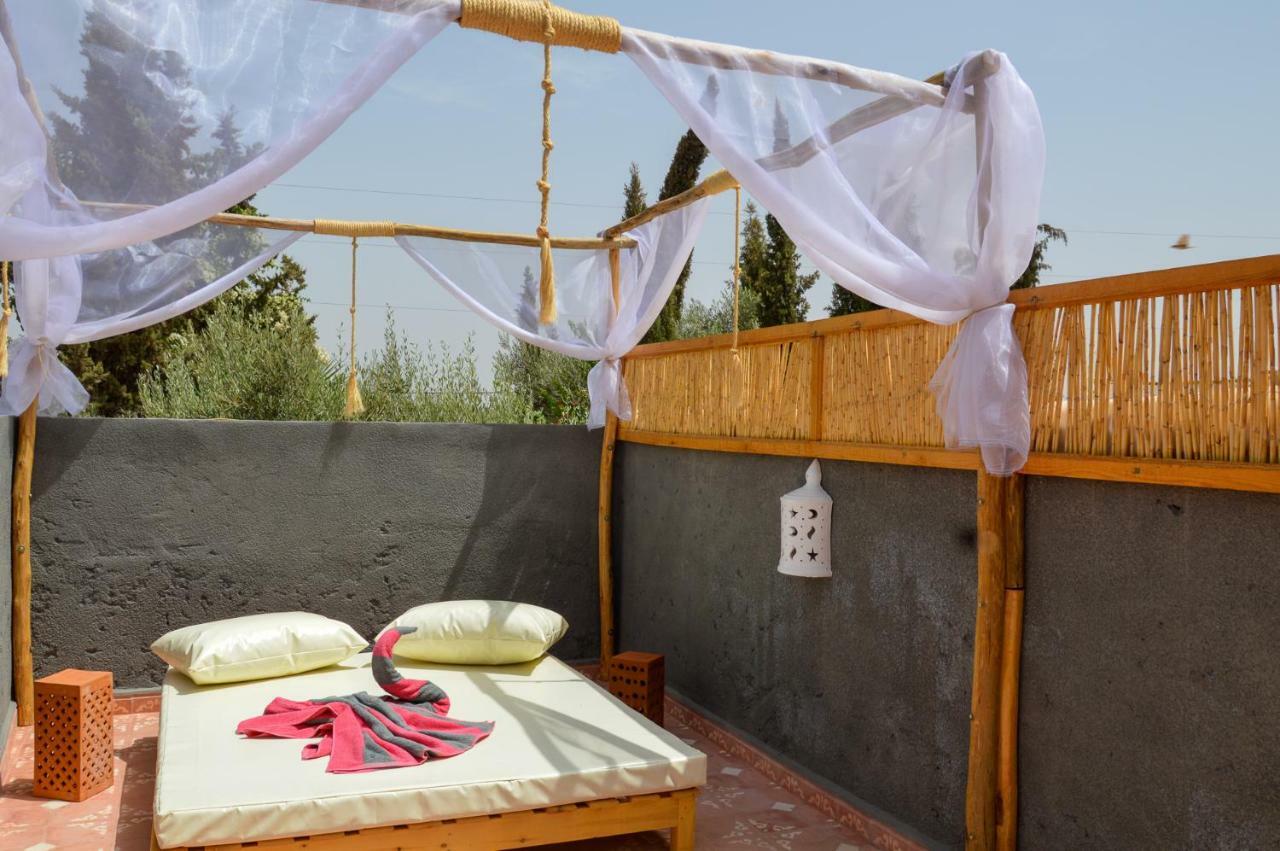 Run Marine 1 Marrakech Bed & Breakfast *