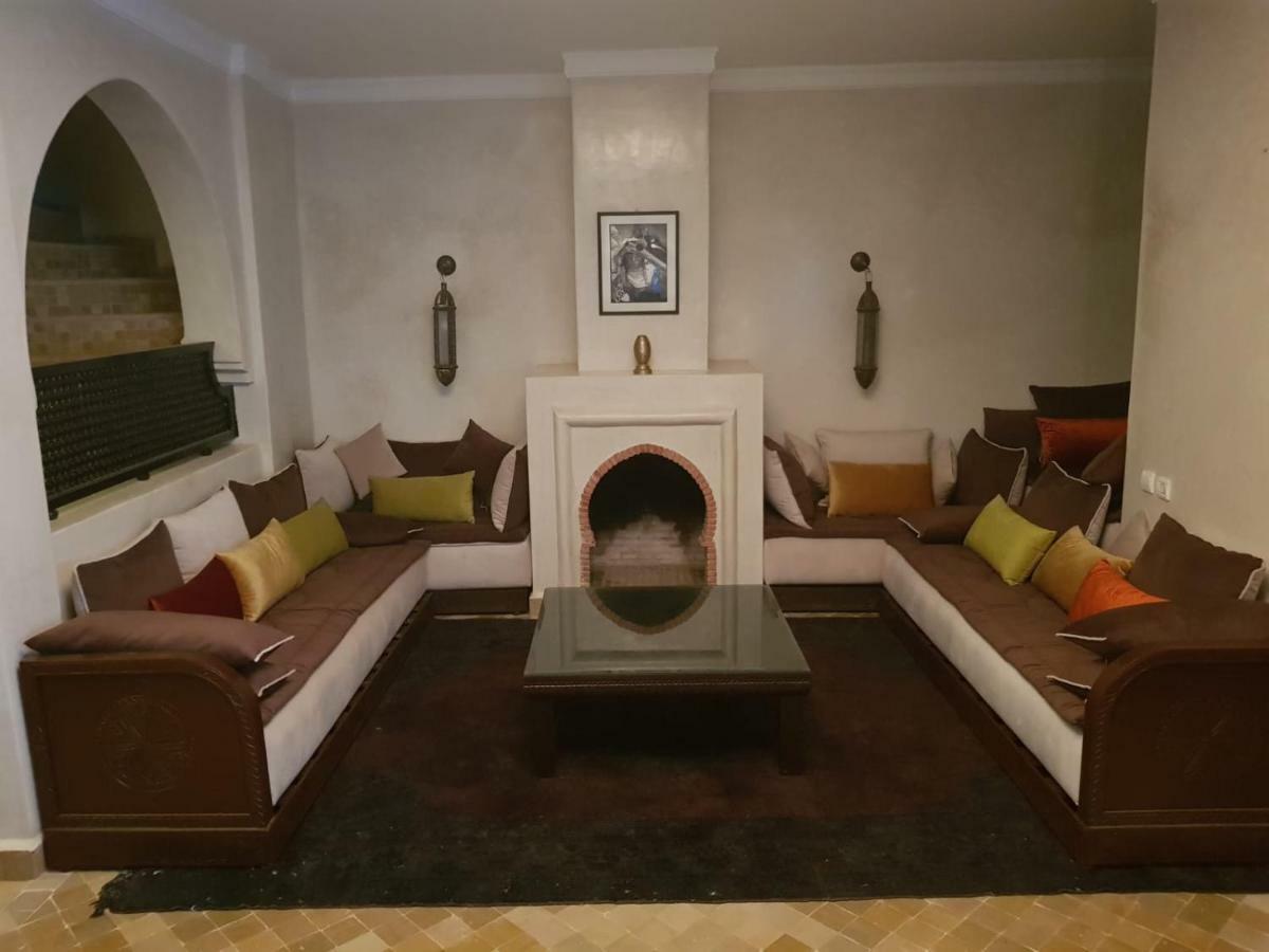Avec Piscine A Marrakech Pousada *