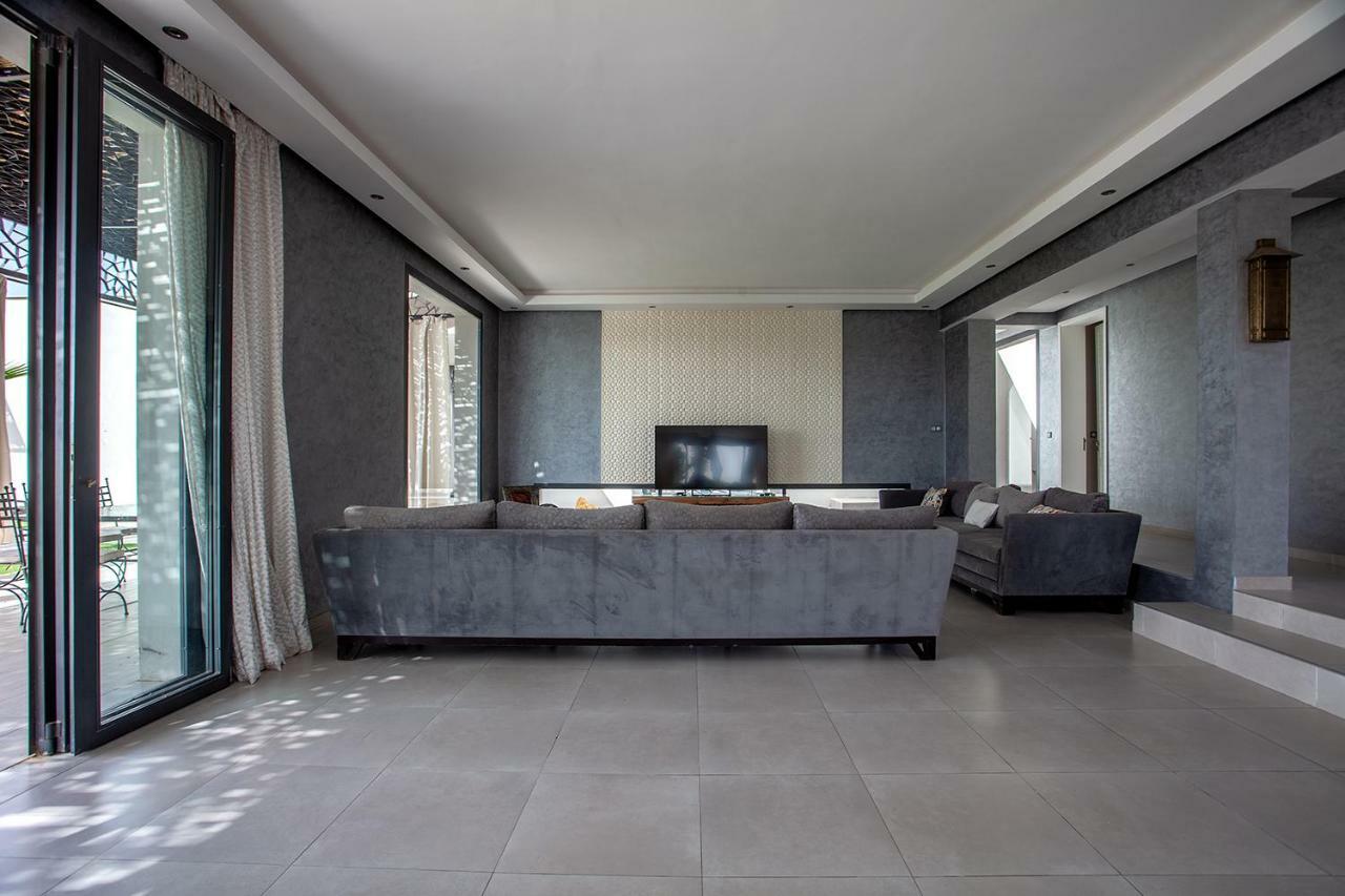Villa Essra *
