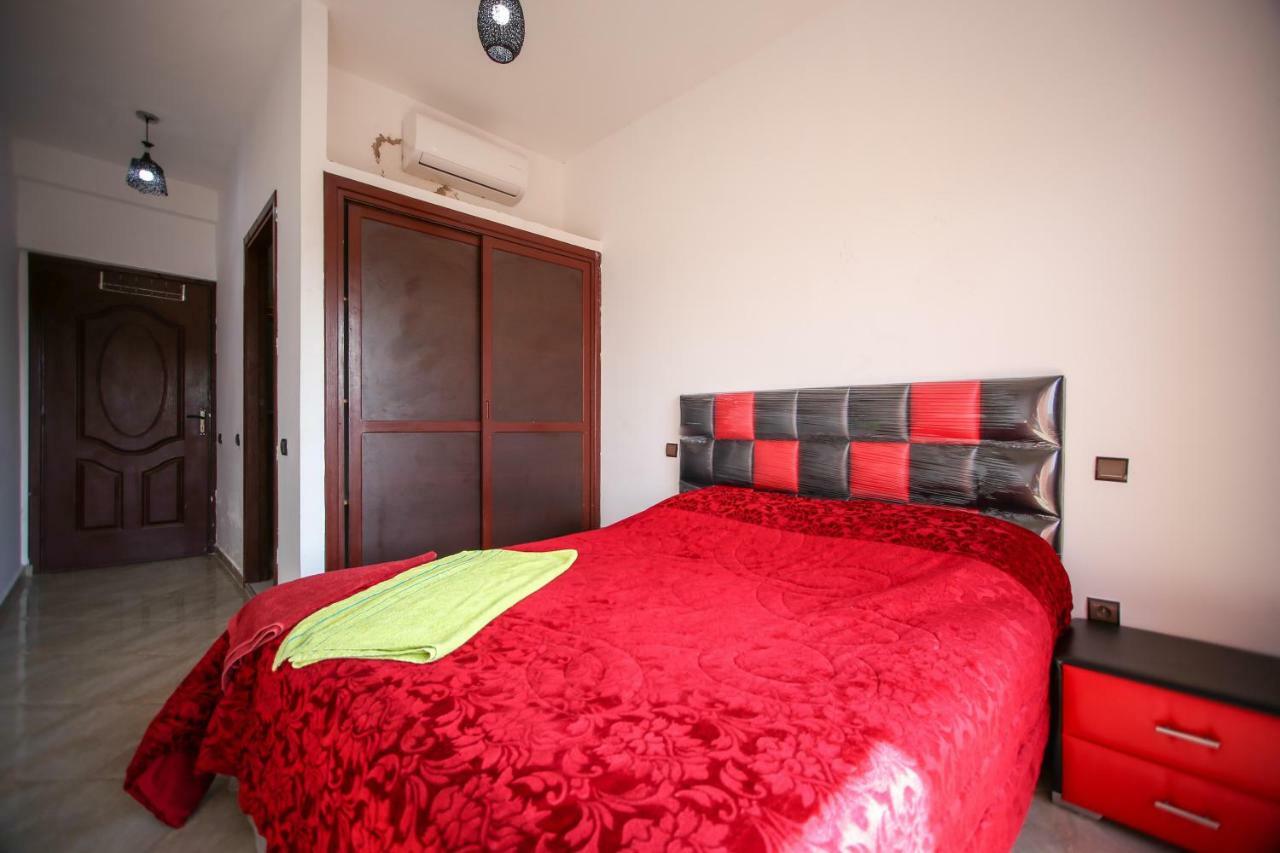 Apartment Neuf Entoure De Verdure, Ensoleille *