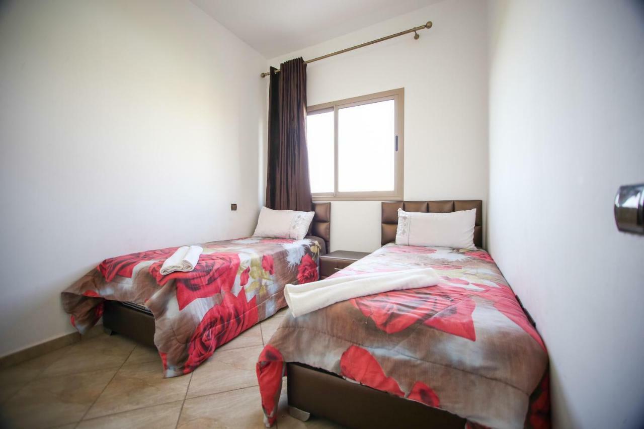 Grand Appartement, Résidence Familiale Avec Grande Piscine Et Jardin Bio Marrakesh