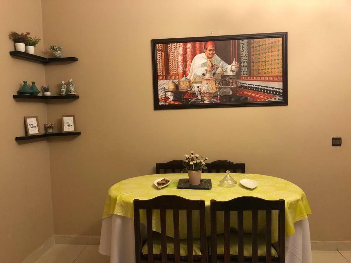 Oranger Family House Center, Private Large House, Terasse Garden View, Free Parking * Marrakesh