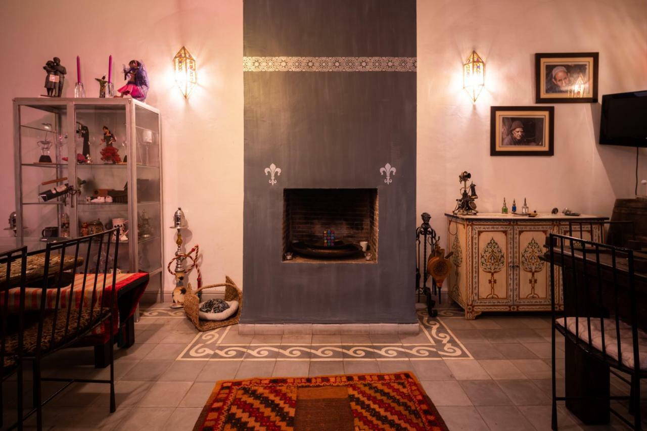Azcona Riad 3*