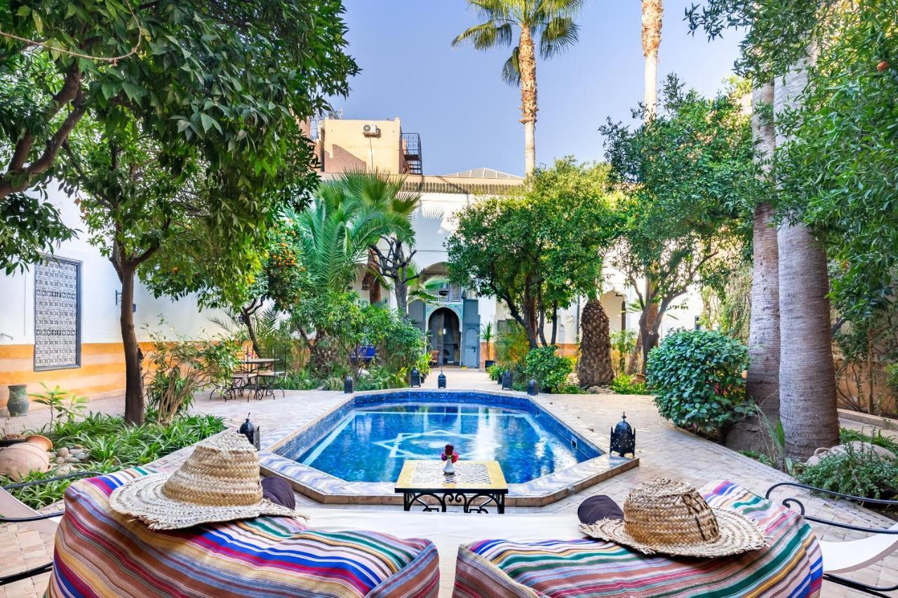 Laila Riad 3*
