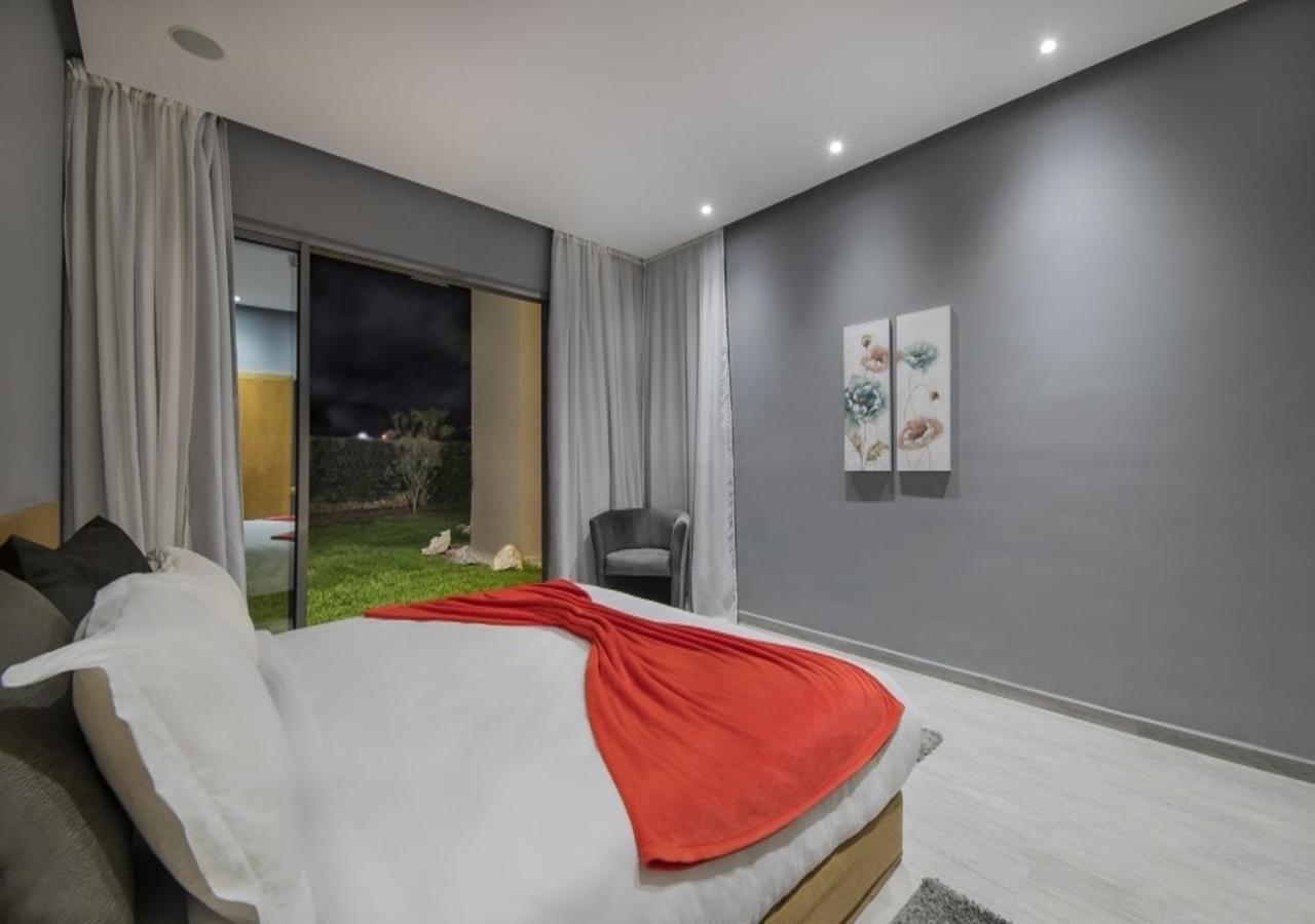 Palms Edge Avec Piscine & Jardin Prives Pousada *