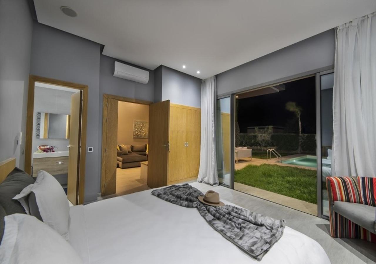 Palms Edge Avec Piscine & Jardin Prives Pousada