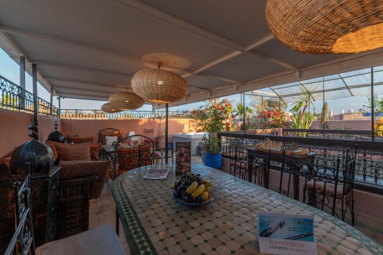 Dar Merzouga Hammam & Jacuzzi Riad