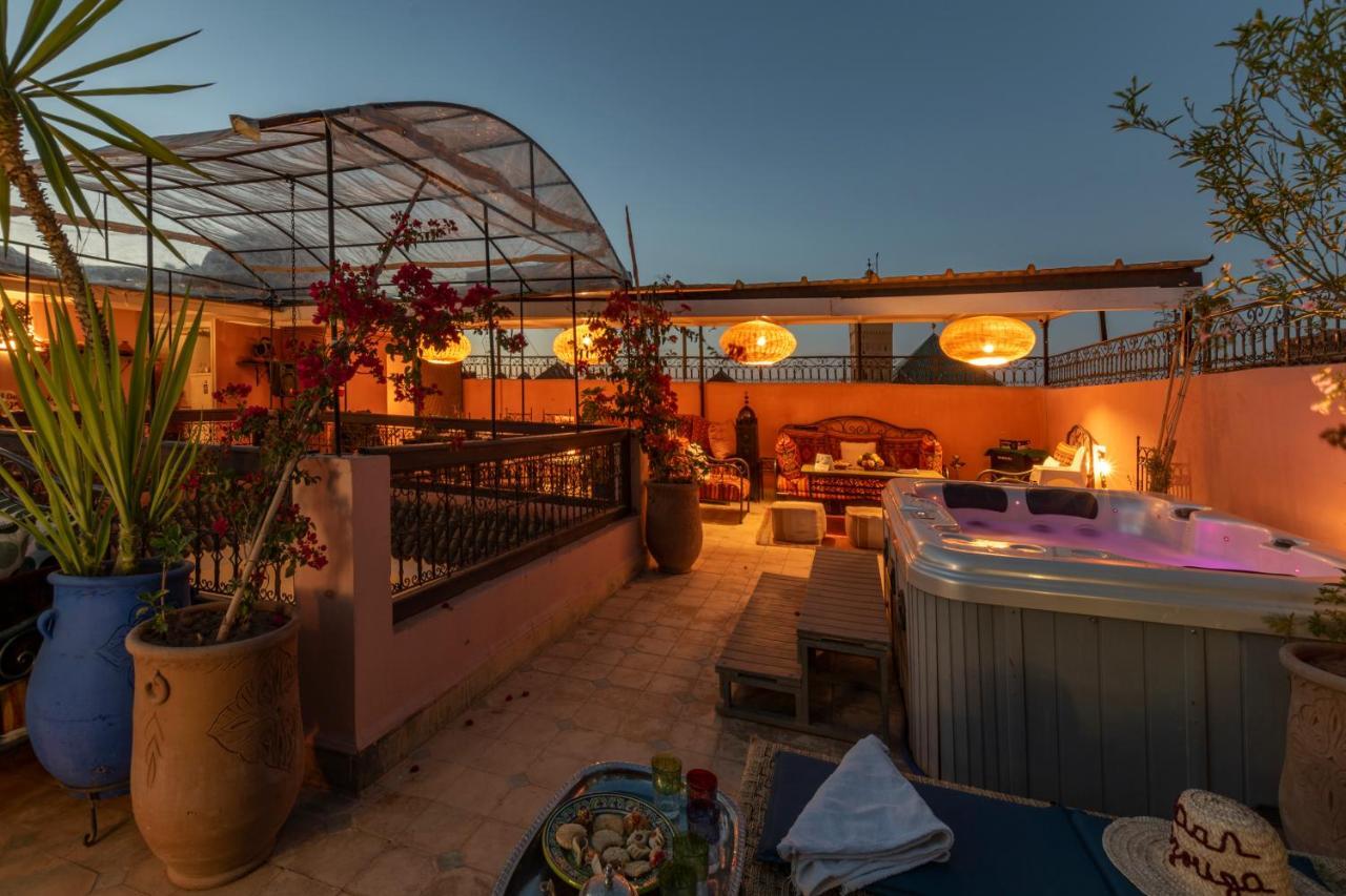Riad Dar Merzouga Hammam & Jacuzzi