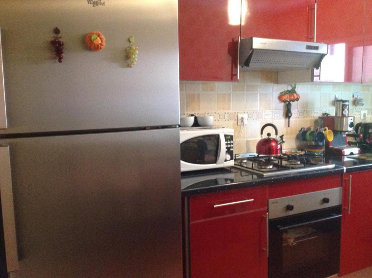 “etoile D'or” Porte De Gueliz 40 000 Marrakech . Homestay