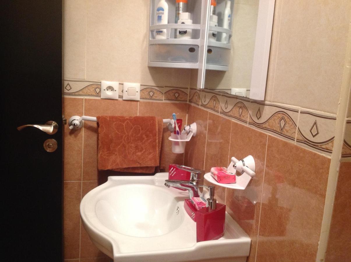 “etoile D'or” Porte De Gueliz 40 000 Marrakech . Homestay *