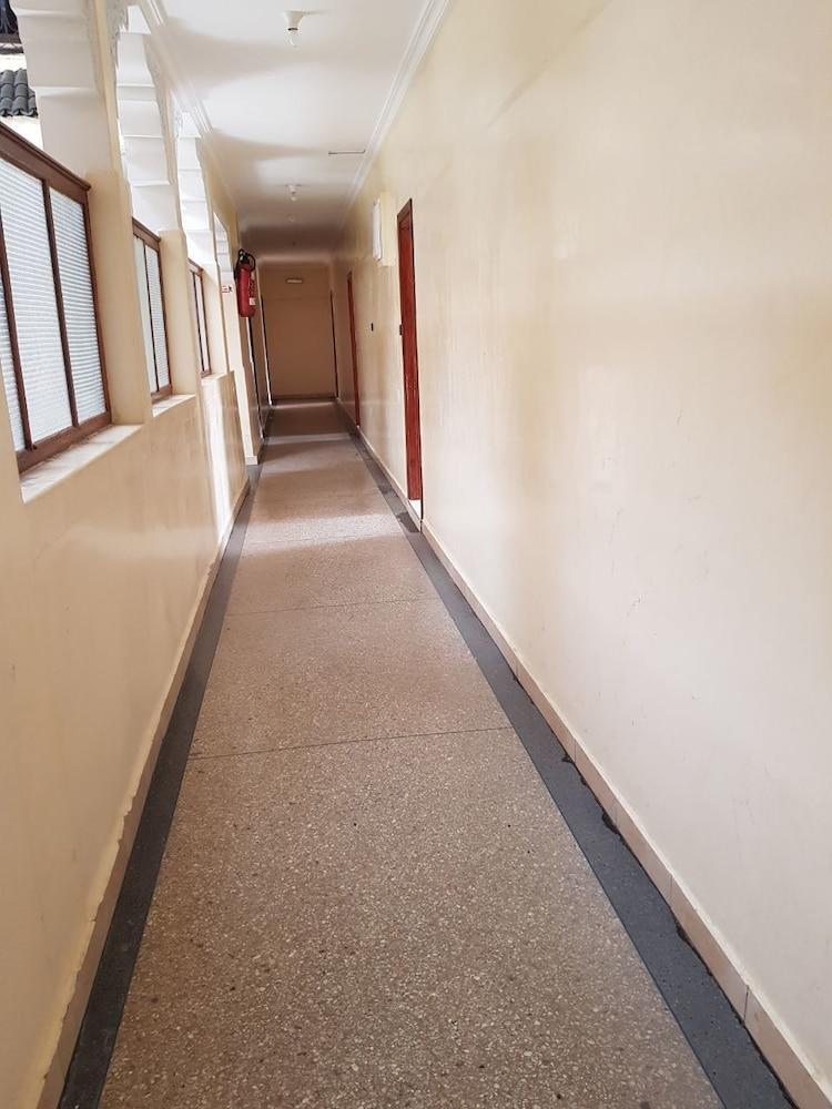 Hotel Ali 2*