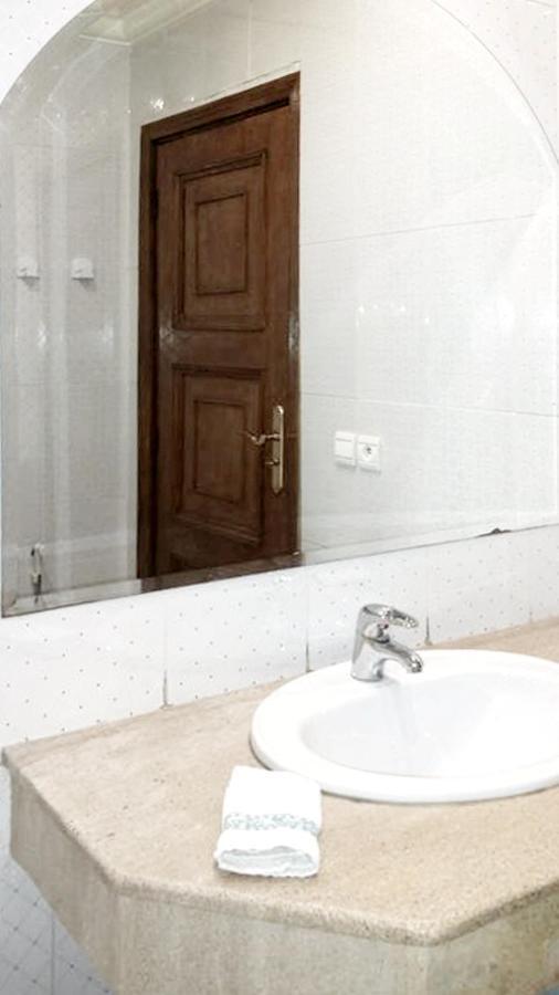 Rue El Qadi Ayad Apartamento