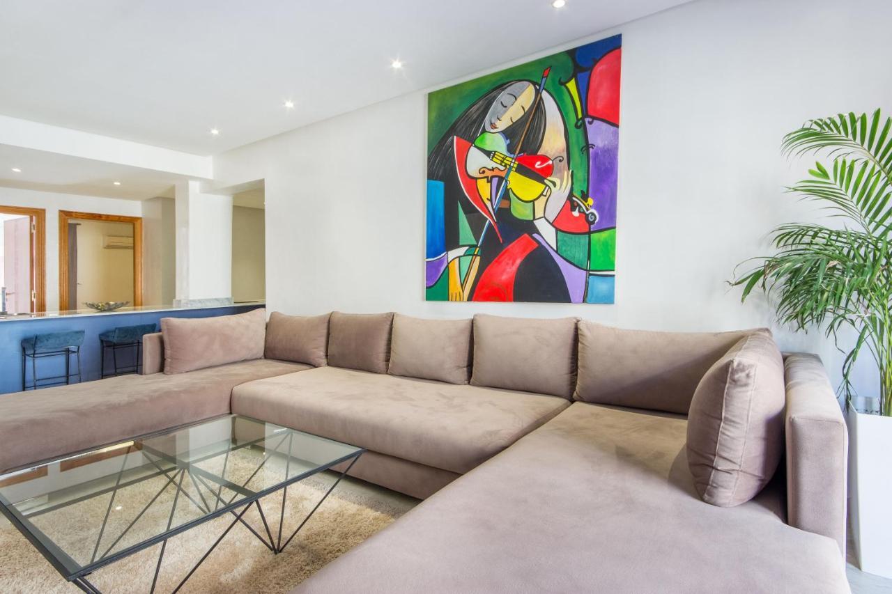 Apartment Groupe 3 *