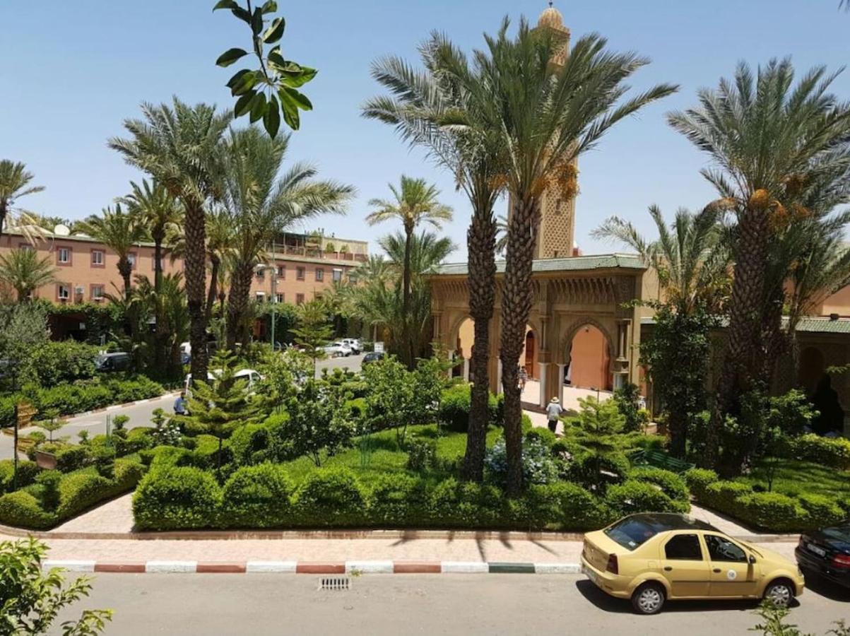 Apartment “yallah”riyad Triplex For 6 Persons Max *