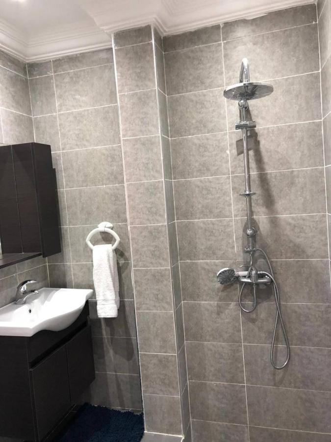 Apartment “yallah”riyad Triplex For 6 Persons Max