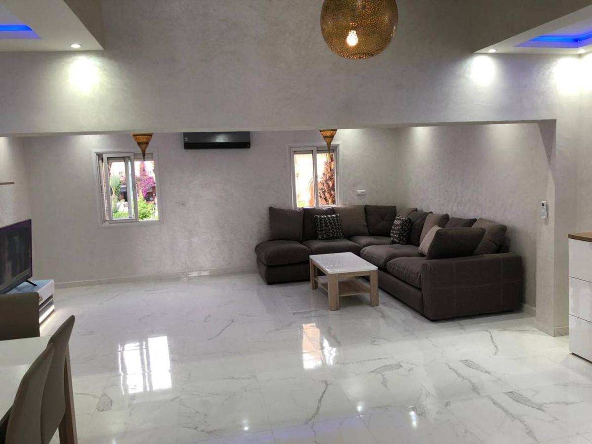 Apartment “yallah”riyad Triplex For 6 Persons Max *