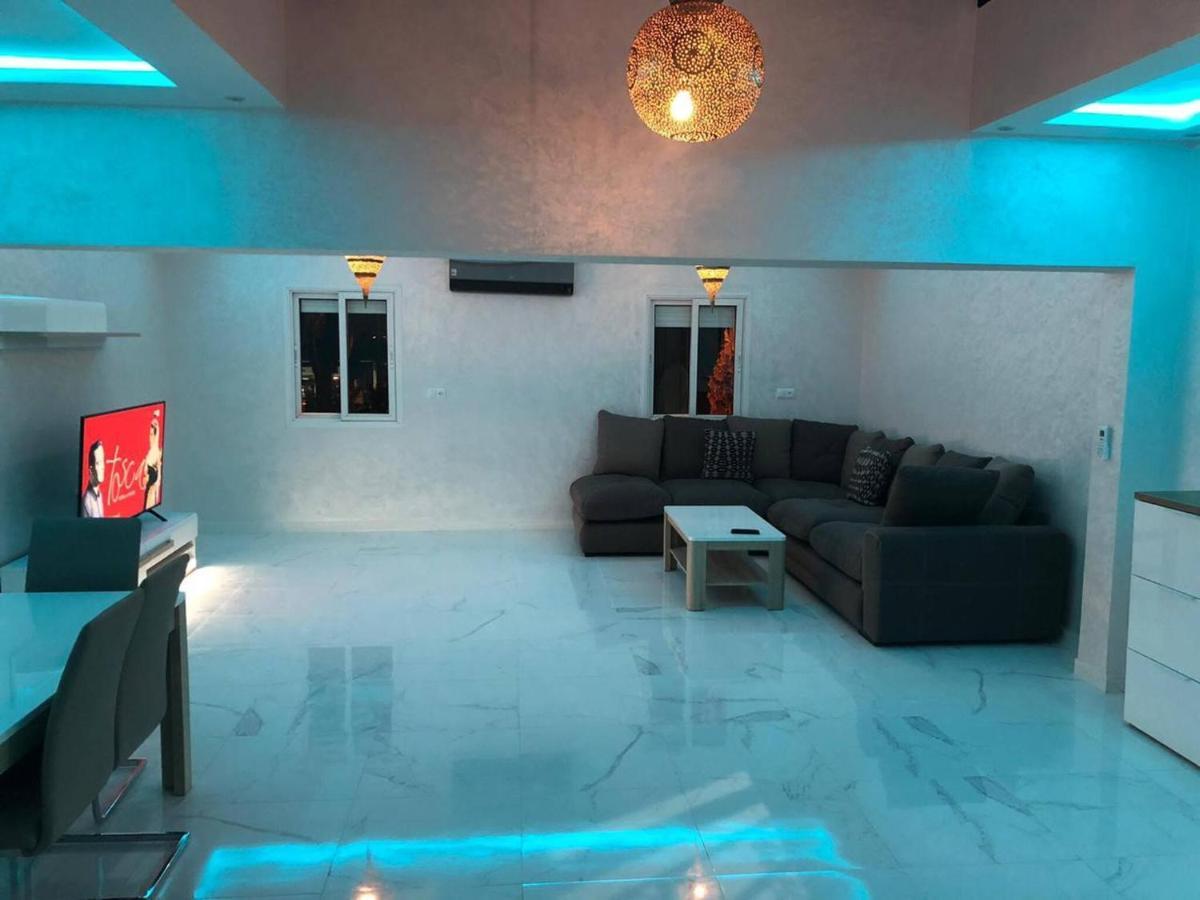 Apartment “yallah”riyad Triplex For 6 Persons Max *