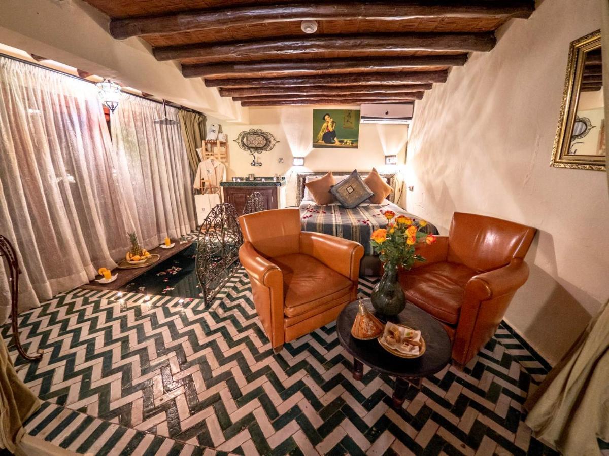 Des Eaux Et Riad