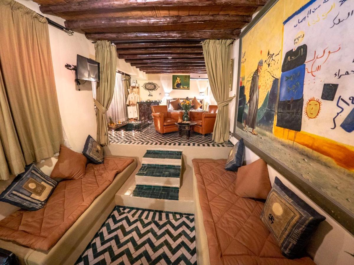 Des Eaux Et Riad