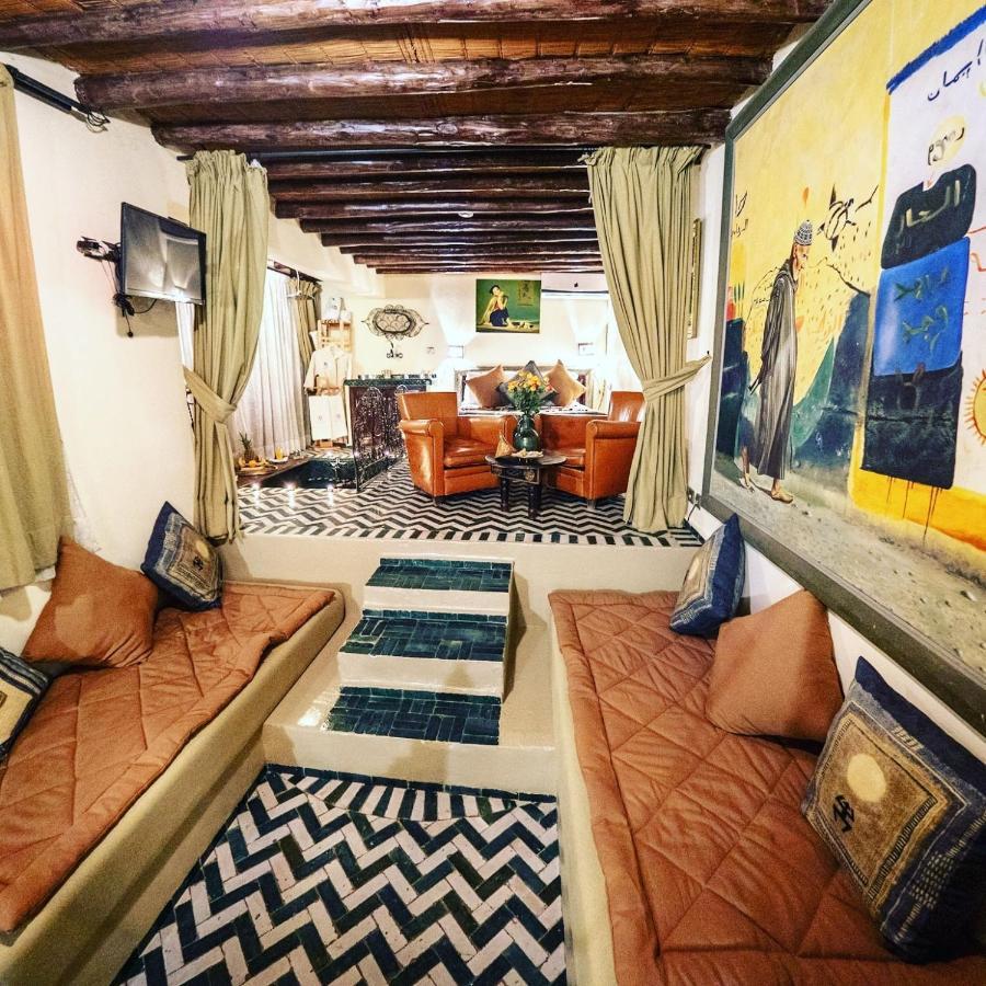 Des Eaux Et Riad 4*