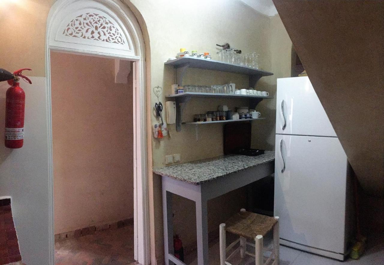Riad Awinati Location Privatisee ,piscine Chauffee , Beau Rooftop Marrakesh