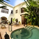 Riad Les Ammonites And Spa