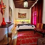 Riad103 piscine chauffée sur le Rooftop, jacuzzi hot&hammam massage